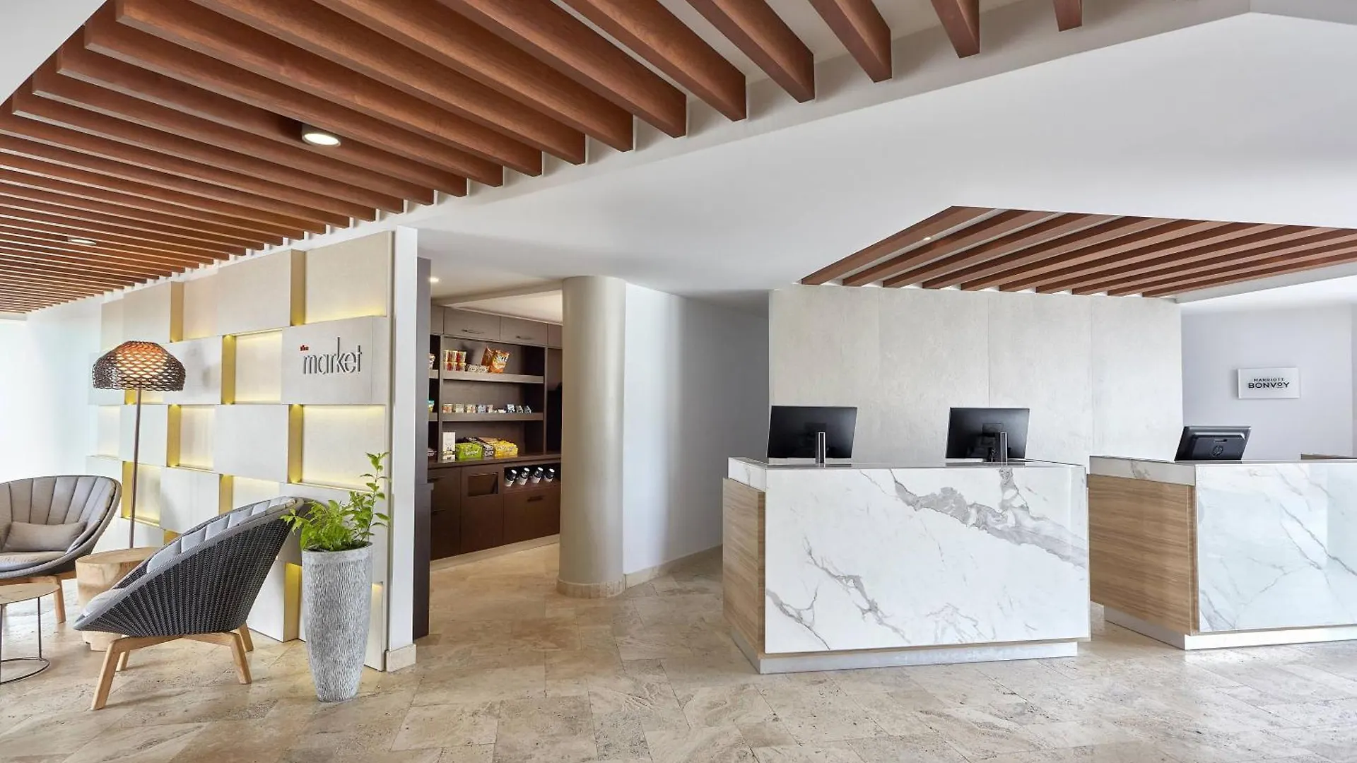 Courtyard By Marriott Aruba Resort Palm Beach