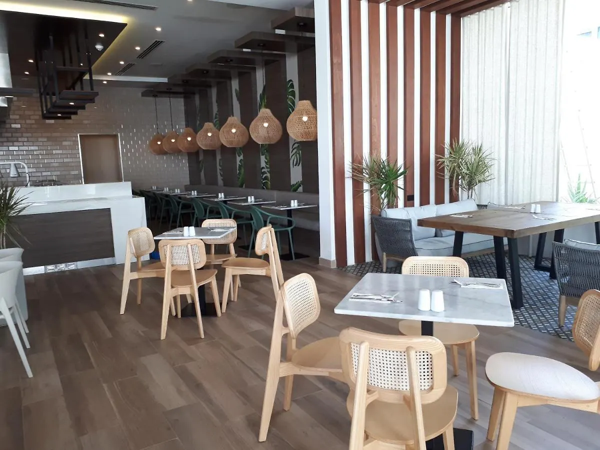 ****  Courtyard By Marriott Aruba Resort Palm Beach Aruba